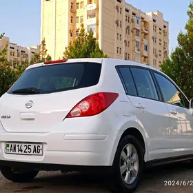 Nissan Versa 2009