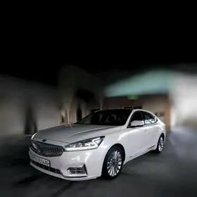 Kia Cadenza 2017