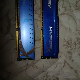 Оперативки 2 DDR3 2Gb