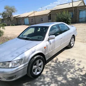 Toyota Camry 2001