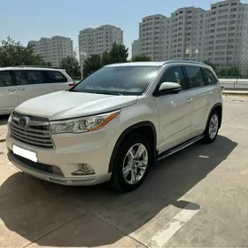 Toyota Highlander 2016