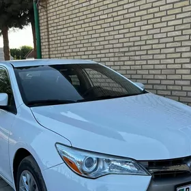 Toyota Camry 2017