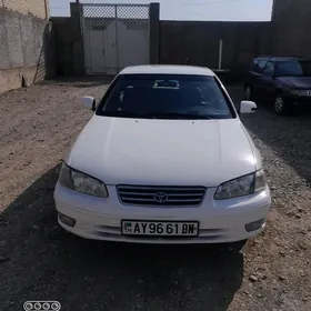 Toyota Camry 1999