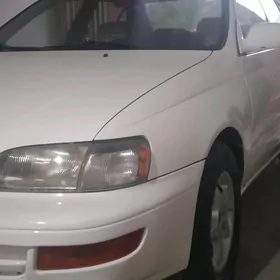 Toyota Corona 1996