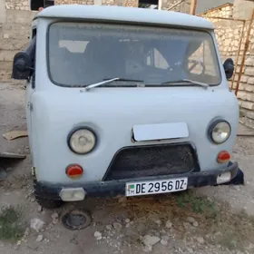 UAZ 452 1985