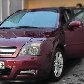 Opel Signum 2005