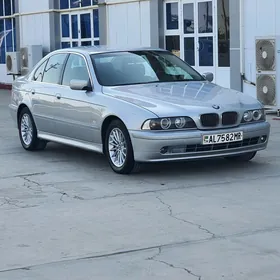 BMW E39 2001