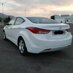 Hyundai Elantra 2011