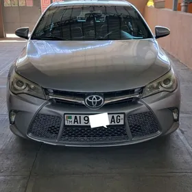 Toyota Camry 2016