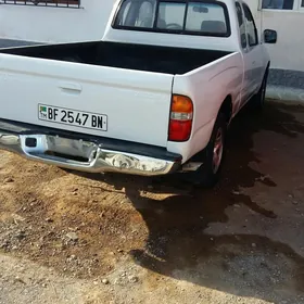 Toyota Hilux 2002