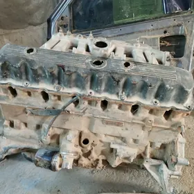 Jeep Cherokee 6-slinder4-motor