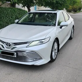 Toyota Camry 2020