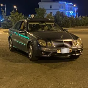 Mercedes-Benz E320 2004