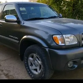 Toyota Tundra 2003