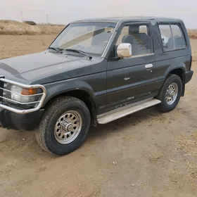 Mitsubishi Pajero 1994