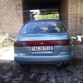 Nissan Sunny 1995