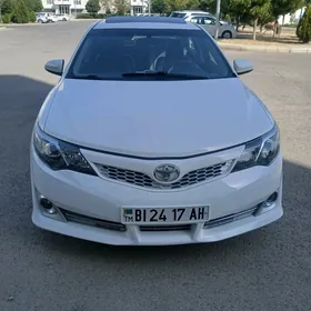 Toyota Camry 2013