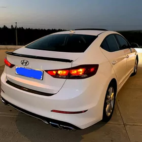 Hyundai Elantra 2017