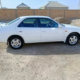 Toyota Camry 1997