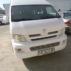 Toyota Hiace 2012