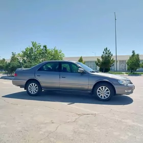 Toyota Camry 2001