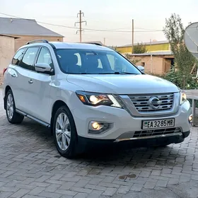 Nissan Pathfinder 2018