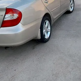 Toyota Camry 2004