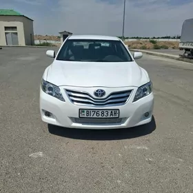 Toyota Camry 2011