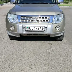 Mitsubishi Pajero 2008