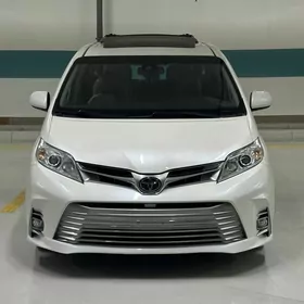 Toyota Sienna 2020