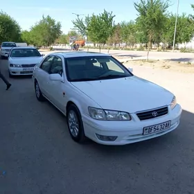 Toyota Camry 2001