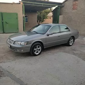 Toyota Camry 1999