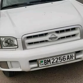 Nissan Pathfinder 2001