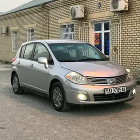 Nissan Versa 2010