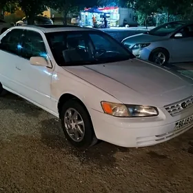 Toyota Camry 1997