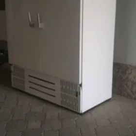 холодильник 1 тон