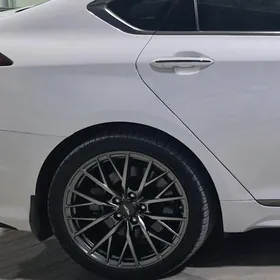 Genesis G80 2019