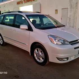 Toyota Sienna 2004