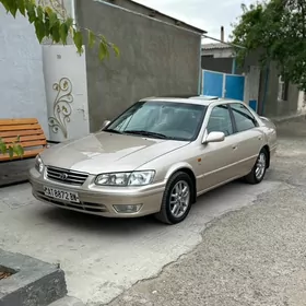 Toyota Camry 1998