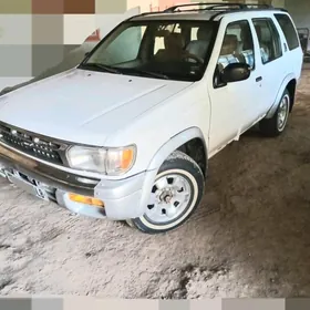 Nissan Pathfinder 1996