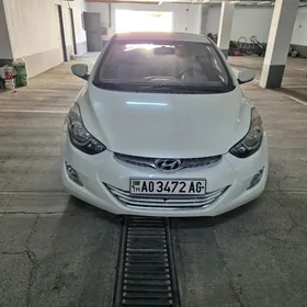 Hyundai Elantra 2011