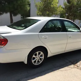 Toyota Camry 2004