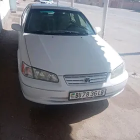 Toyota Camry 2000