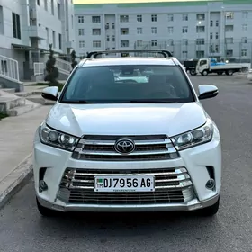 Toyota Highlander 2018