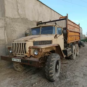 Ural 5557 2004