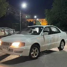 Toyota Corona 1995