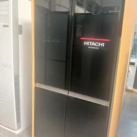 Hitachi holadilnik
