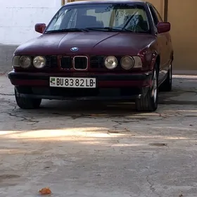 BMW 525 1990