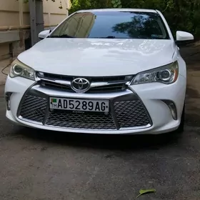 Toyota Camry 2015