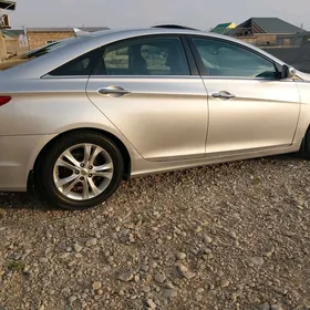 Hyundai Sonata 2011